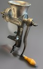 Vintage Universal Food   Meat Chopper No 1 Grinder With 3 Blades Original Box