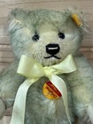Vintage Steiff 7    Original Green Tip Mohair Bear 028175 Ear Button   Hanger Nwt