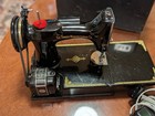 Vintage Singer Featherweight Sewing Machine W  Pedal   D3
