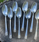 8 Vintage Silverplate 7-3 8  Oval Soup Spoons April Pattern Wm Rogers And Sons