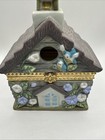 Vintage Classic Treasures Porcelain Trinket Box 5 25x3 25x2 Inch