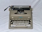 Vintage Royal Heritage Portable Typewriter With The Case - Works