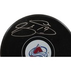Joe Sakic Autographed signed Colorado Avalanche Logo Puck Beckett 54974