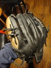 Louisville Slugger 12 1 2    Softball Glove  xn14-bk  Xeno Series Rh Black 