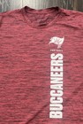 Nike Tampa Bay Buccaneers Dri Fit T Shirt Men   s Large Red Black Polyester 