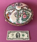       rose Medallion Chinese Export Porcelain Covered Bowl Macau Asian Hand Painted
