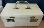 Vntg Sm 12  Cream Vinyl Train Case Carry On 1940 50s Clear Handle  Orig  Mirror