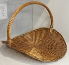Large Wicker Gathering Basket W handle Farmhouse Rustic Market Harvest Decor Vtg