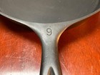 Vtg No Notch Cast Iron Skillet  9  Heat Smoke Ring  Lodge   Unmarked  Sits Flat