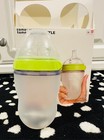 Comotomo Baby Bottle Set  Green - 8oz  2 Pack  - New In Box