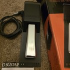 Casio Sp-20  Classic Sustain Pedal Piano-style Plug   Play -lightly Used W light