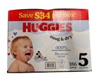 Huggies Snug   Dry Leakproof Baby Diapers  Size 5  over 27 Lb   186 Count