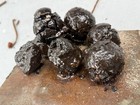 1715 Treasure Fleet Shipwreck Recovered Small Iron Cannonballs Cluster Display