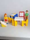 Vtg  1990 s  Little Tikes Dollhouse 9 Piece Lot Furniture 2 Figures