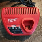 Milwaukee M12 Caulk And Adhesive Gun  2441-20 12v  10oz With Battery   Charger