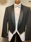 Black Formal Tuxedo Tailcoat - Dimension Shawl Lapel By Oscar De La Renta