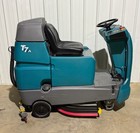 Tennant T7 26  Riding Disk Floor Scrubber