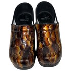 Dansko Clogs Womens Size 39 Brown Patent Leather Professional Comfort Shoes