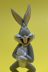 Vintage 90   s Warner Bros Looney Tunes Bugs Bunny Laughing Pvc Figure Figurine