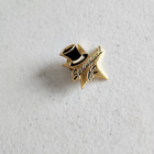 Springfield Oregon Lapel Pin Top Hat Travel Souvenir Greeter Dickens  