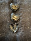 3 Chanel Heart-shaped Buttons     Black With Gold Cc Logo