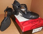New Capezio Theatrical Character Shoes Ladies 4w To Fit A Girls 2 Black Or Caram