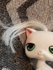 Littlest Pet Shop   148 White Cat With White Hair Tuft Green Eyes Hasbro Lps