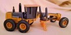 John Deere Motor Grader Die Cast Plastic Blade Articulated  3546q00 Loose Yellow