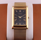 Vintage Seiko Slim Quartz Men s Wrist Watch Black  Dial With Gold Bracelet 