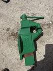 Columbian No  610 Swivel Base Bench Vise  3 5 In Jaw 6 In Opening  Cast Iron