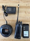 Motorola Ht1250 Aah25rdf9aa5an Uhf Portable Two Way Radio And Charger