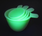Original Vintage Jeannette Jadeite 4 Pc Measuring Cup Set Tab Handles Glows Nice