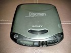 Sony D-141 Discman     Portable Cd Player     The Original     Excellent Condition 