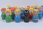 Lot Of  21  Vtg 1960 s-70 s Fisher Price Wooden Little People Figures