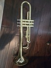 Yamaha Ytr-2320 Bb Trumpet With Case And Mouthpiece 