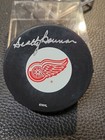 Hall Of Famer Scotty Bowman Detroit Red Wings Autographed Puck W coa