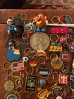 100  Vintage Key Chains Usa   World   Fun