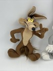 Vtg 1994 Warner Bros Looney Tunes Bugs Bunny   Wile E Coyote 12  Plush Tyco