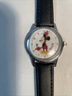 Vintage Disneyland Mickey Mouse Watch 17 Jewels Wind Up New Band Keeps Time Vg 