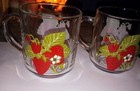 Vintage Mcm Nice Set Of 2 Luminarc Clear Glass Mugs Strawberry Pattern France    