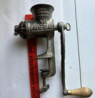 Vintage Universal No  1 Meat Grinder Clamp-on Hand Crank Cast Iron Made Usa
