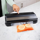 Vacuum Sealer Machine For Food Storage With 7 Preset Modes Dry moist Normal gent