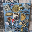 Mixed Vintage  Brooches Lot  30 pieces 