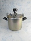 Vintage Wear-ever 6 Qt Chicken Bucket Pressure Fryer  90026 With Original Box