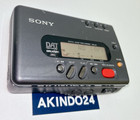 Sony Tcd-d7 Dat Walkman Black  Junk Used Japan   Power-on Only   Main Body Only