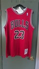 Michael Jordan Signed Bulls Jersey Beckett Bas   6 Replica Rings G2u