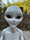 Alien Resin Garden Statue W welcome Sign Yard Entryway Decor Indoor outdoor Use