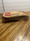 Vintage 1950s Rare Louis Marx Plastic Railroad Station Set For Train Display 