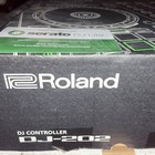 Roland Dj-202 2-channel Serato Dj Usb Midi Sequencer Controller