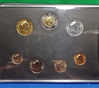 2000 Canada Specimen Set In Luxury Binder